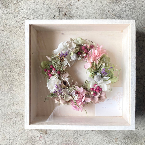 癒し色の紫陽花リース　ピンク　ウッドボックス入り　母の日ギフト好適品 1枚目の画像