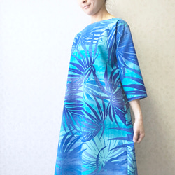 棕櫚葉*寬鬆四分袖連衣裙[M，L]藍色 第2張的照片