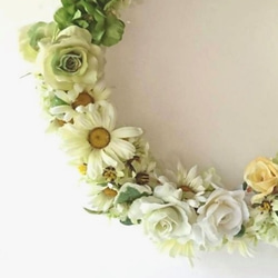 専用ケース入り＊white green  wreath＊ 3枚目の画像