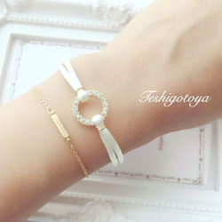 Crystal circle × white satin cord bracelet 1枚目の画像