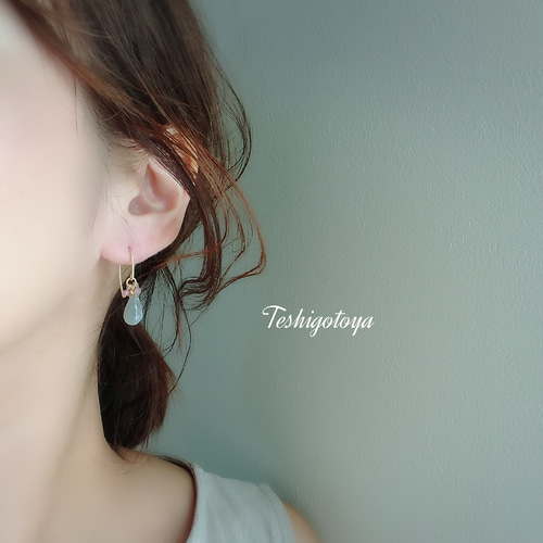 希少14kgfブラックトルマリンインムーンストーンピアス/イヤリング