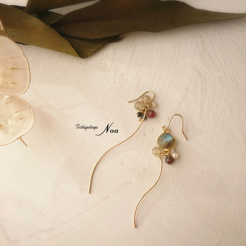 14kgf ガーネットとラブラドライトのピアス 天然石 14kgf ガーネットとラブラドライトのピアス 天然石