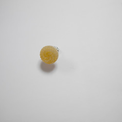 チェコガラスボタンのイヤリング 2枚目の画像