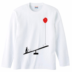 [ロングスリーブTシャツ] ペンギンと風船とシーソー 1枚目の画像