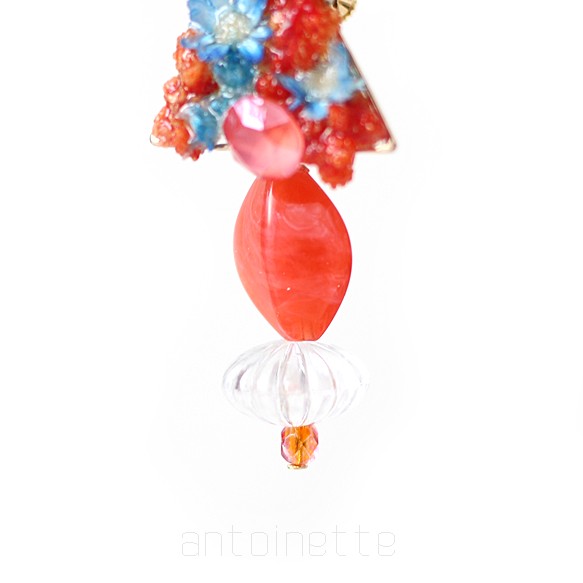 Triangle Flower clip earrings "Juicy Orange" 第3張的照片