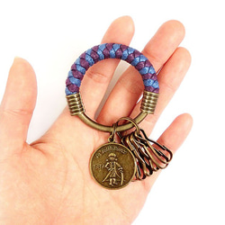 【UNA-優娜手作】 鑰匙圈(小)5.3CM 藍紫＋深紫+小王子 手工 編織 腊繩 鐵環 客製化 第5張的照片