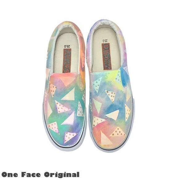 スニーカー「サンカク」カラフルなグラデーション！スリッポン！ユニセックス！2E【受注制作】 6,384円