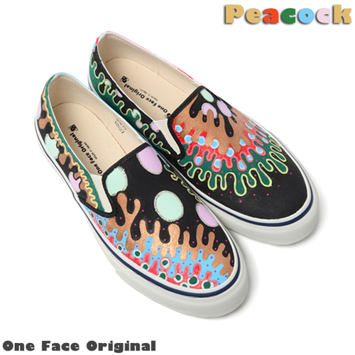 Peacock Shoes Carrying happiness