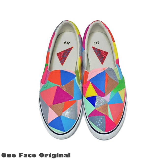 スニーカー「pattern」カラフルな三角デザイン！スリッポン！ユニセックス！2E【受注制作】