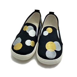 兒童運動鞋「Puddle Fuwari (BK)」採用整體設計！童鞋【訂做】刻名字 第2張的照片