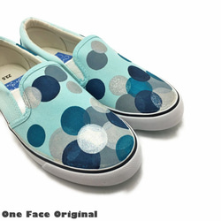 運動鞋「Puddle-half (Bl)」 清爽的藍色圓形設計！一腳蹬！ 2E【訂做】刻名字 第4張的照片