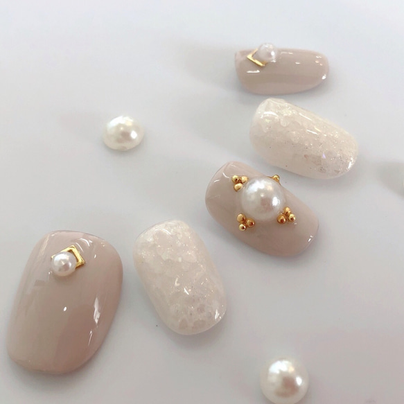☆グレージュ&パールとラメシェル☆大人ネイルチップ ネイルチップ