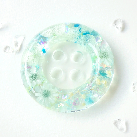 「水と花束」水色のボタンヘアゴム 4枚目の画像