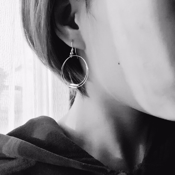 -Small- Guitar Strings Hoop Earrings 3枚目の画像