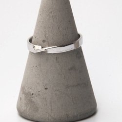 Cymbal ring i [Rhodium] -Twisted cymbal ring- 第3張的照片