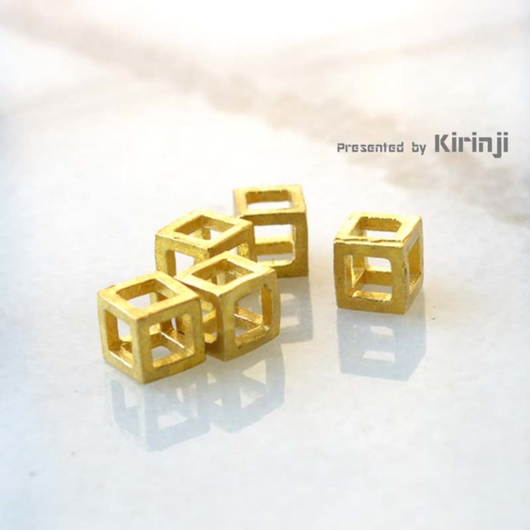 「キューブ/cube型　5mm」　艶消し　真鍮パーツ　TKK4 2枚目の画像