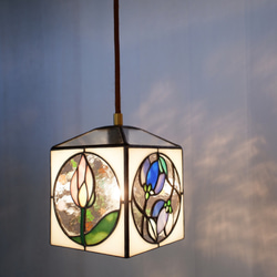 浪漫硝子‐花紋（ステンドグラスの吊りランプ） シーリングライト