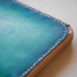 シンプル長財布　ファスナータイプ　ヌメ革　青　ブルー　【海の色】 3枚目の画像