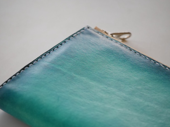 シンプル長財布　ファスナータイプ　ヌメ革　青　ブルー　【海の色】 5枚目の画像