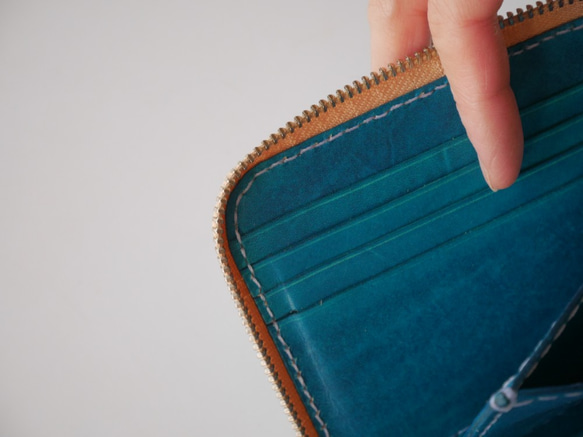 シンプル長財布　ファスナータイプ　ヌメ革　青　ブルー　【海の色】 シンプル長財布　ファスナータイプ　ヌメ革　青　ブルー　【海の色】 Y1691216531(13000円)