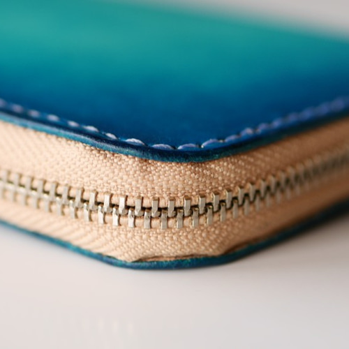 【ハンドメイド】ヌメ革　ロングウォレット　blue 楽天市場】長財布 ラウンドファスナー 大容量 藍染レザー 本革 財布