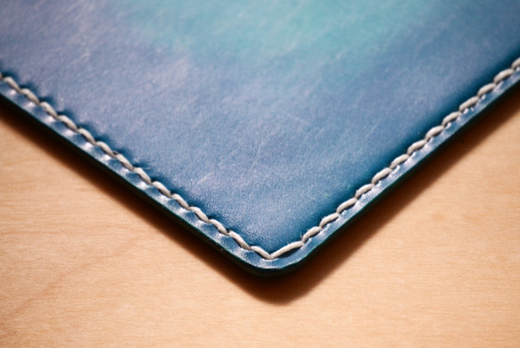 レザーマウスパッド　ヌメ革仕様　青　ブルー　【海の色】 3枚目の画像