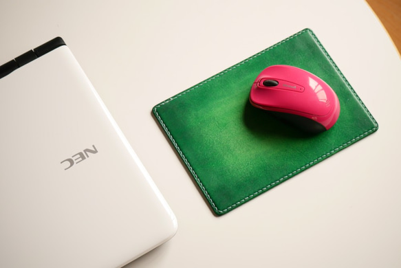 レザーマウスパッド ヌメ革仕様 緑 グリーン 【森の色】 マウスパッド