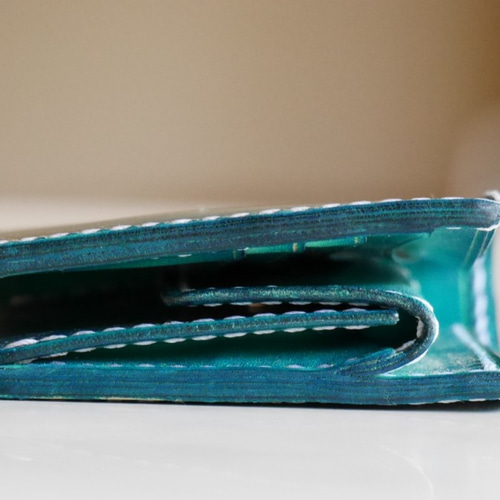 シンプル二つ折り財布 ヌメ革 青 ブルー 【海の色】 二つ折り財布