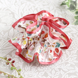 Scrunchie [Double]：Liberty Truly Scrunch Chasse Sweets 圖案：立體優雅的絲 第1張的照片