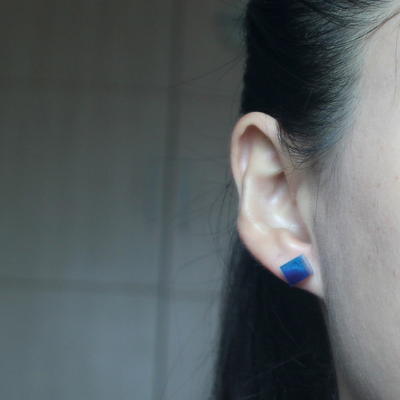 藍色靈魂 / 樹脂耳環 - 單隻 第2張的照片
