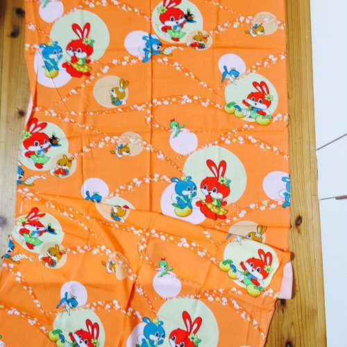 当時物　昭和レトロ　大判包装紙まとめて　パンダ・うさぎ・イヌ　カワイイ レトロ包装紙 ファンシーイラスト うさぎ おうち レッド ブルー