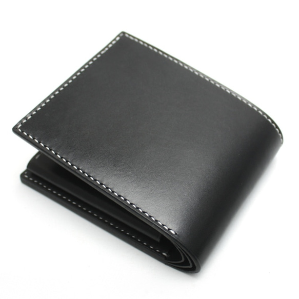 ボタンポケットの２つ折り財布（カラー：Black × Black） 1枚目の画像