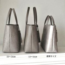 シンプルなA4サイズトートbag（Ｌ）ファスナー付き☆ブラック☆彡マチ幅１３㎝ver/受注製作・Creema限定・ 10枚目の画像