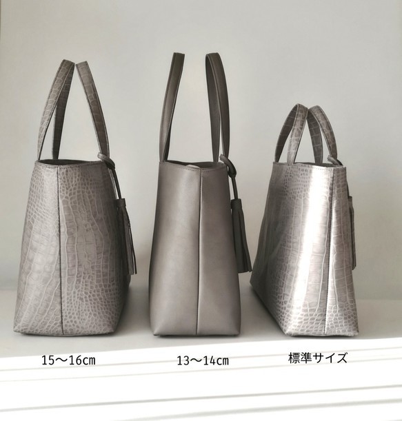 シンプルなA4サイズトートbag（Ｌ）ファスナー付き☆ブラック☆彡マチ幅１３㎝ver/受注製作・Creema限定・ 10枚目の画像