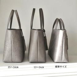 A4サイズトートbag（Ｌ）☆彡ダークグレー（シュリンクレザー）/受注製作 10枚目の画像