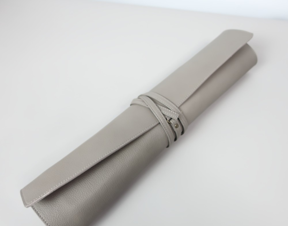 革の包丁ケース・ロールタイプ☆彡グレー・受注生産