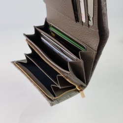 ハーフウォレット☆彡グレー・2つ折り財布・コンパクト＆大容量・ 10枚目の画像