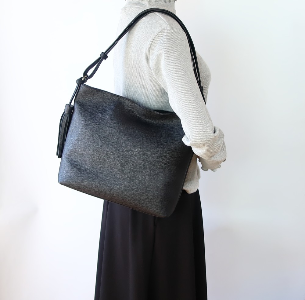 【美品】セリーヌ　2way ショルダーバッグ　レザー　濃茶　シルバー金具 美品】セリーヌ 2way ショルダーバッグ レザー 濃茶 シルバー金具