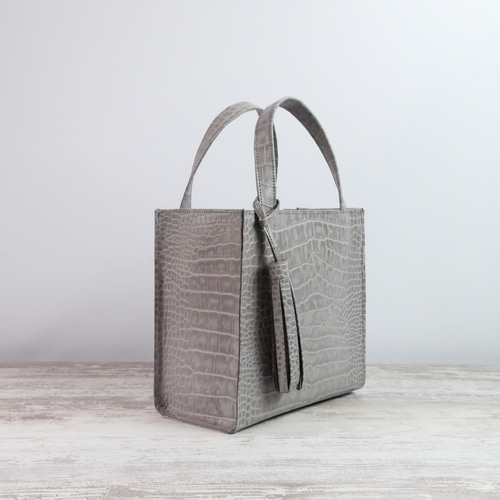 非売品　ＶＯＷトートバック　賞品　(新品AAA) ◇ V&A ◇ カルティエ展限定 本＆トートバッグ セット