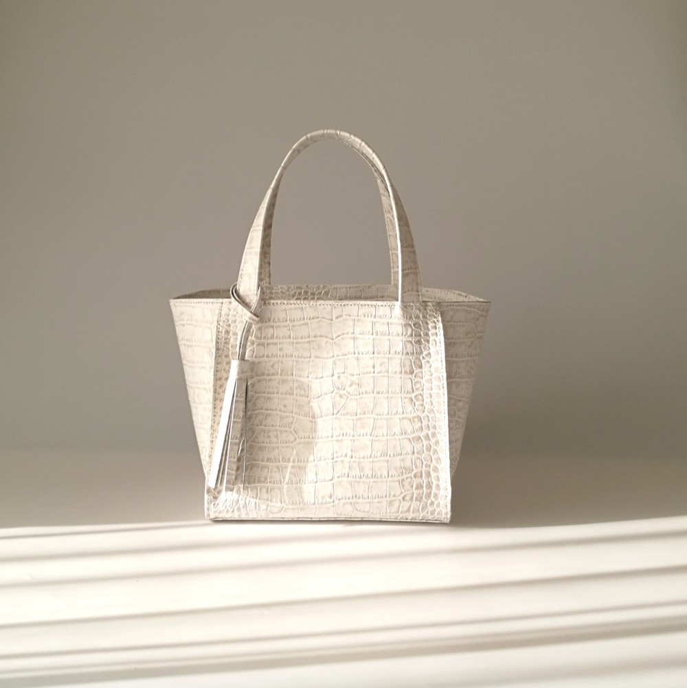 ルチアトート☆彡受注製作・カスタムやお色違いもお作り可能です。