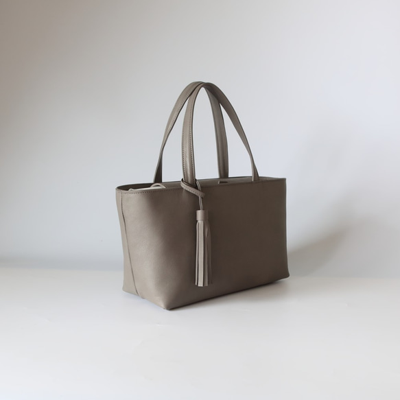 Dax手提袋MS尺寸☆彡灰色·定制生產·與Kabase 第2張的照片