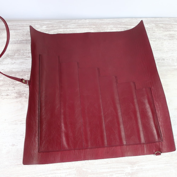 革の包丁ケース・ロールタイプ☆彡受注生産 皮、革、レザー T1568012609(12000円)