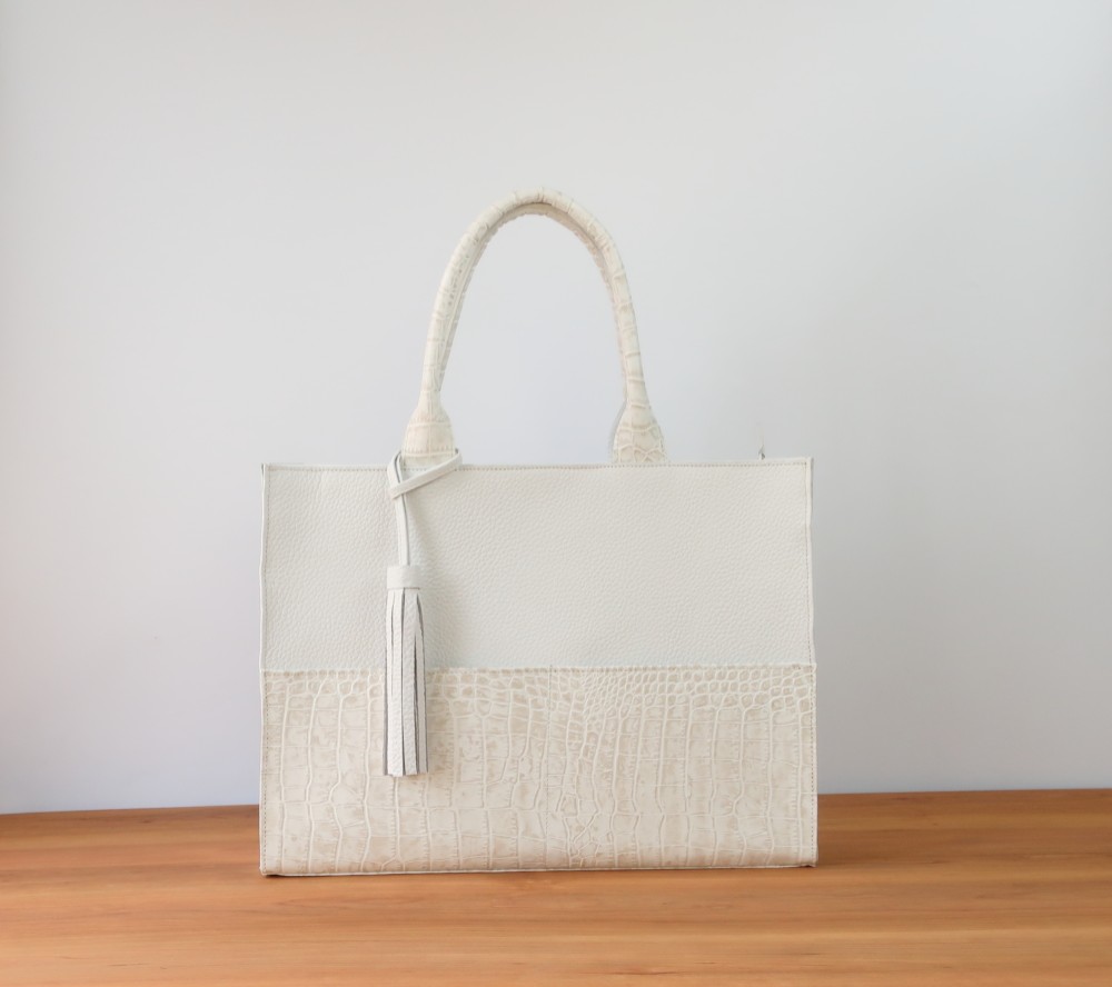 A4サイズしかくトートbag・ver2（ファスナー付き）☆ホワイト☆彡受注