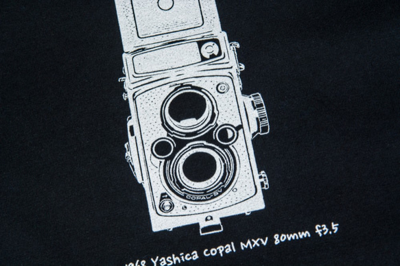 T-Shirt ：Vintage Cmera Yashica-12 TLR （Black/Gray Colors） 4枚目の画像