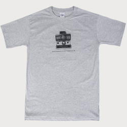 短袖T恤：Polaroid SX70 Sonar（黑色/灰色T可選） 第3張的照片