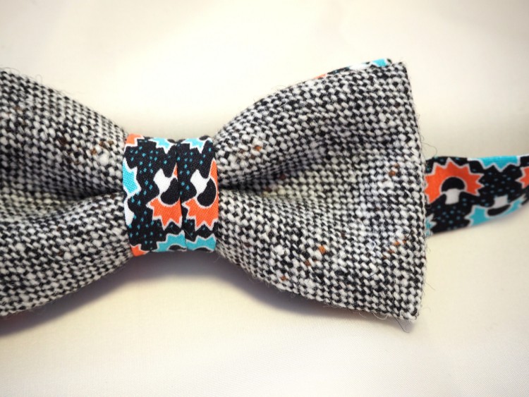 ボウタイ・蝶ネクタイ　グレー・ツリー