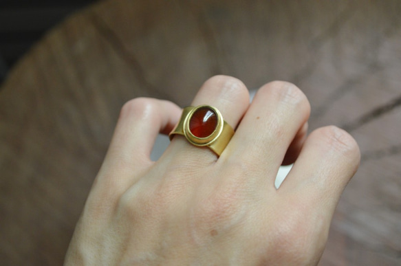 簡單系列-紅瑪瑙‧黃銅‧寬版開放戒圍戒指 第10張的照片