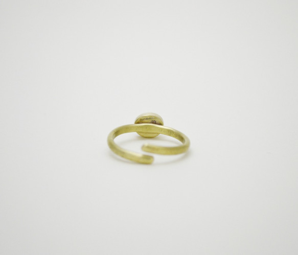 簡單小石系列-紅寶石‧黃銅戒指 第4張的照片