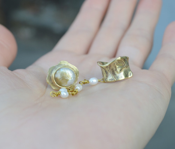 黃銅.珍珠.復古系列-耳骨夾.耳針鍊接耳環 第8張的照片