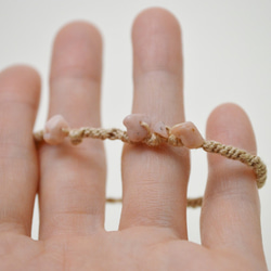 編繩系列- 淺茶色2‧粉紅蛋白石‧手工純錫扣‧麻繩編織手環 第6張的照片